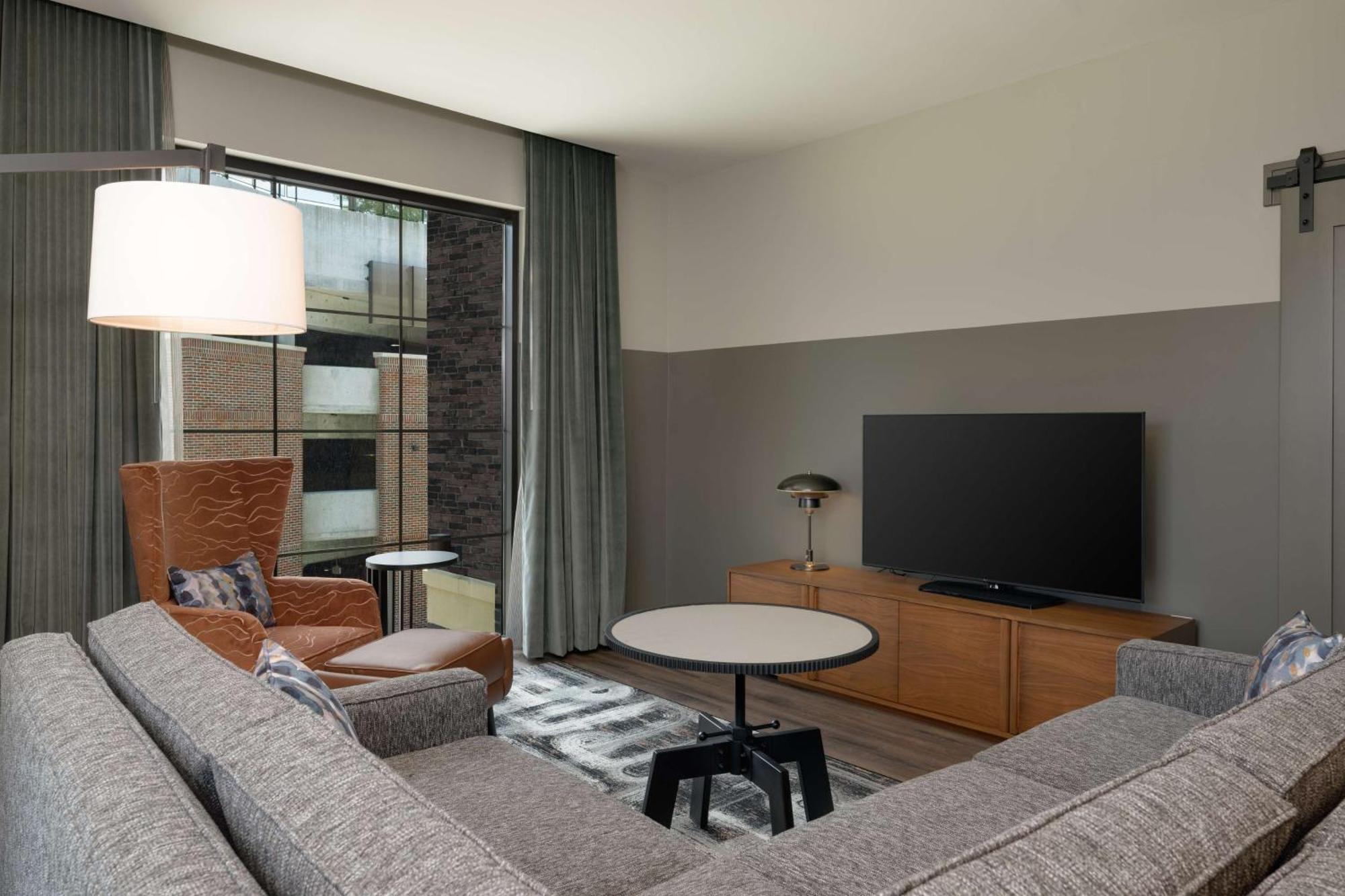 Hotel Nickel Plate Fishers, Tapestry Collection By Hilton Exteriér fotografie